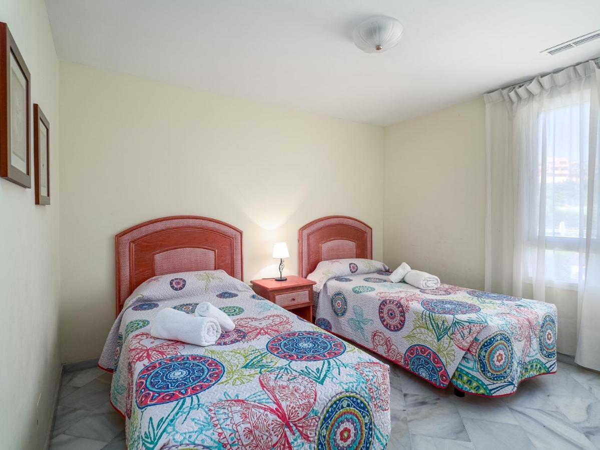 Fantastic Beachfront Apartment Estepona Exterior foto