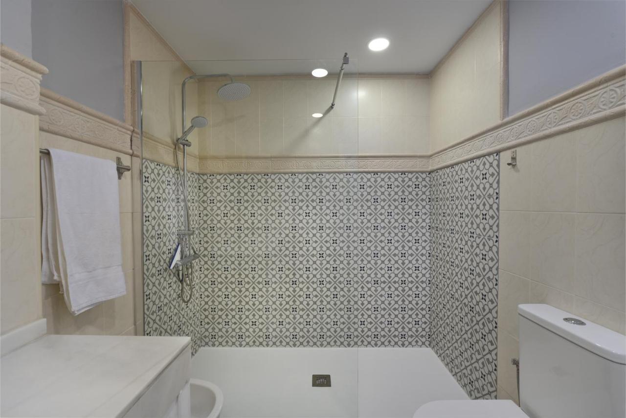 Fantastic Beachfront Apartment Estepona Exterior foto